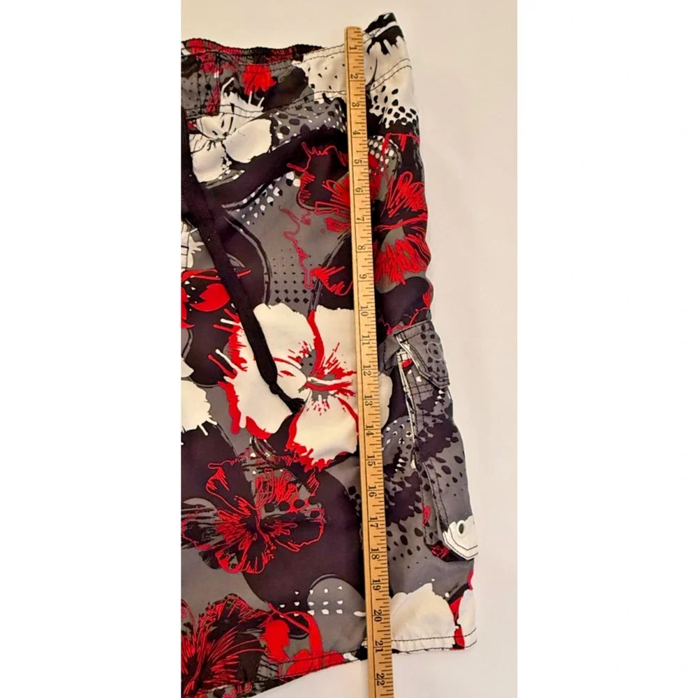 OP Ocean Pacific Mens XL Floral Cargo Board Shorts Swim Trunks Beach Pool Resort